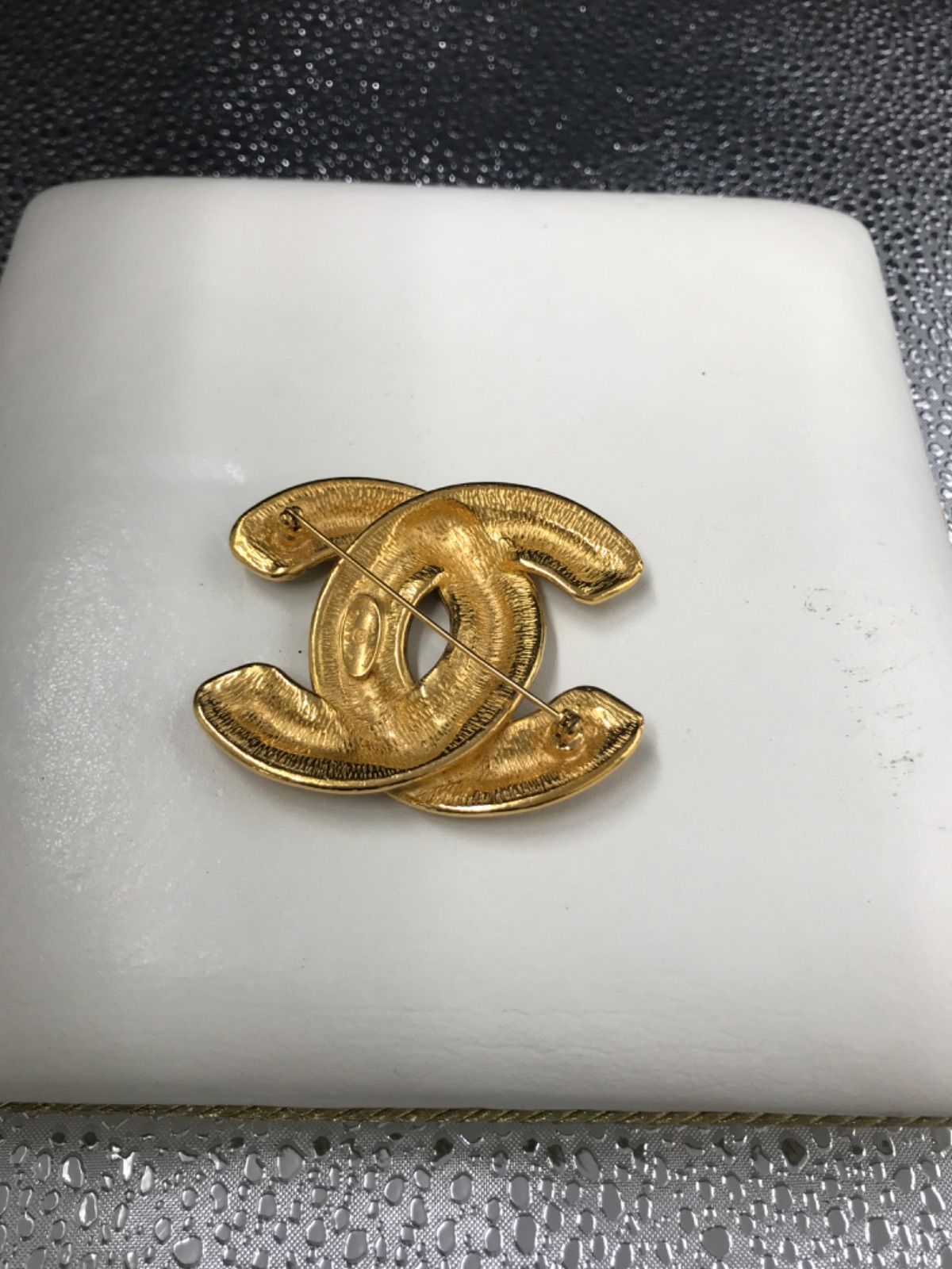 UON CHANEL ココマーク ヴィンテージ マトラッセゴールドブローチ