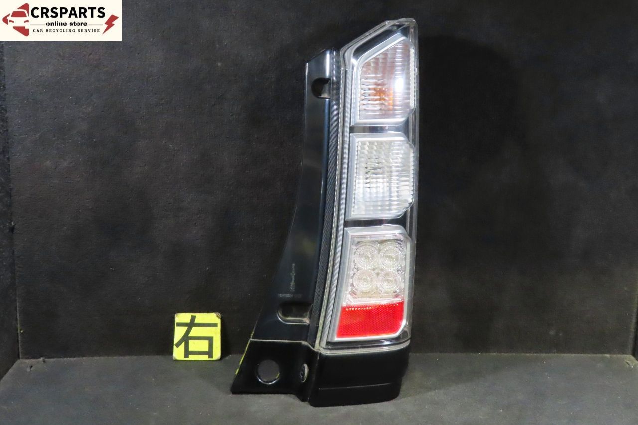 N-BOX プラス GL DBA-JF1 純正 ★美品 LED テール ランプ ライト 右 (イチコ D105) /No,14937
