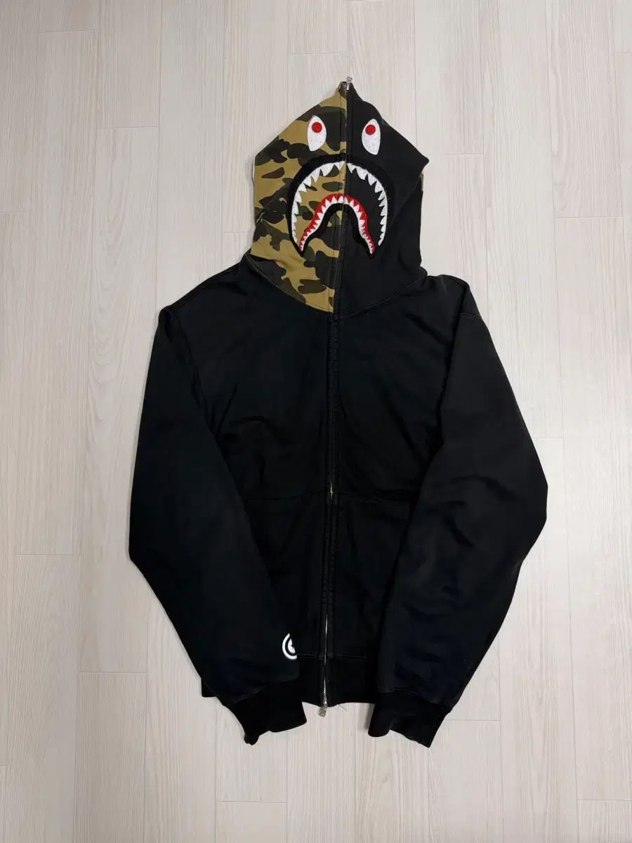 A BATHING APE アベイシングエイプ シャーク ジップアップ ブラック カモフラ 2XL