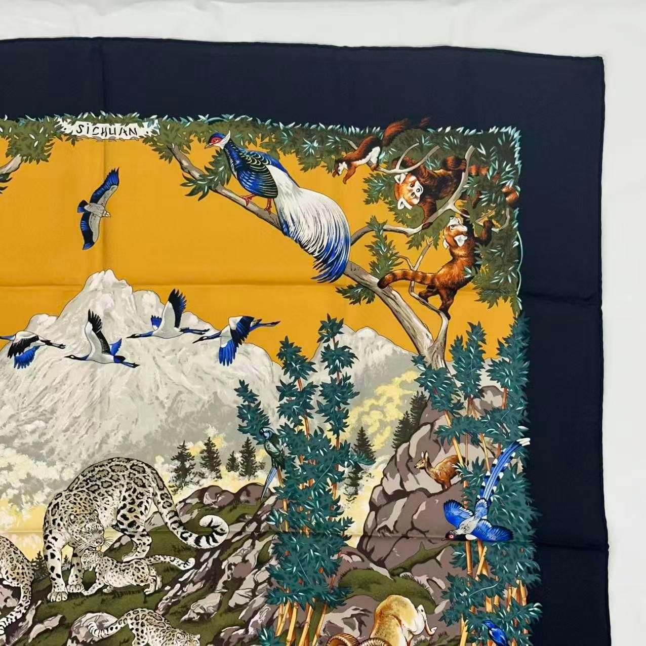 新品同様 HERMES エルメス カレ90 スカーフ シルク SICHUAN 四川省