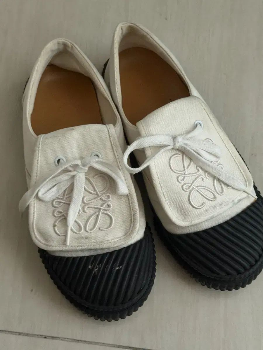 LOEWE アナグラム スニーカー 36