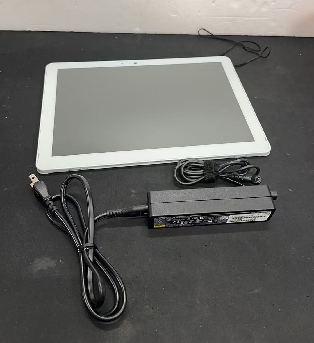 富士通 ARROWS Tab V727/S FARV03022Z タブレットPC ++924343