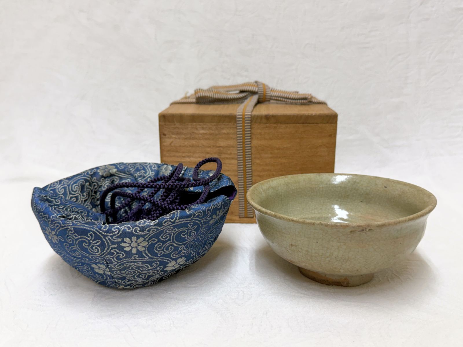 D109★ 時代 高麗茶碗 【仕覆・合せ箱付き】 口径12.4cm 朝鮮美術 李朝 茶道具 骨董品 古美術品