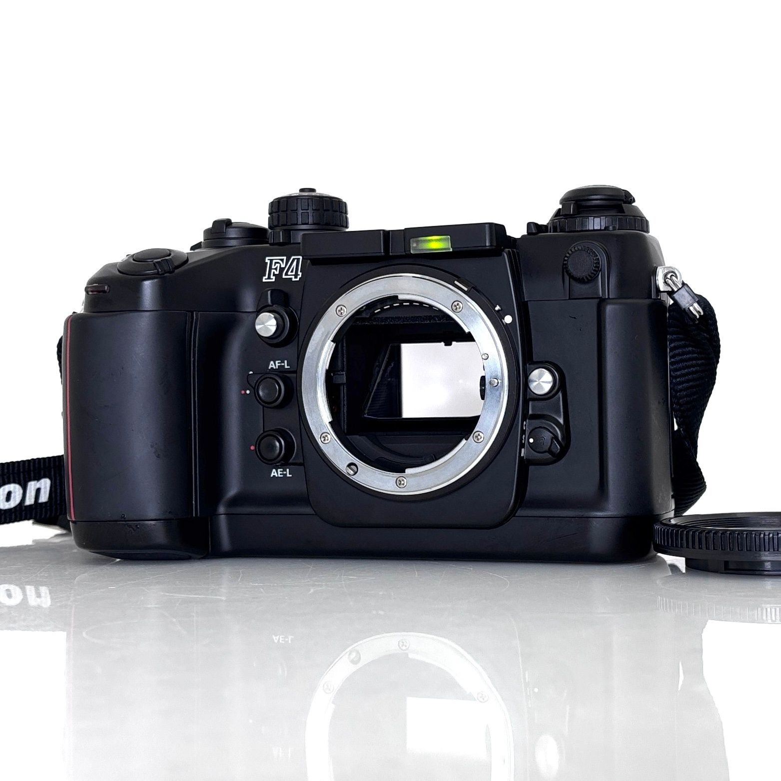 【ニコン】NIKON F4 フィルムカメラ ボディのみ #T897A