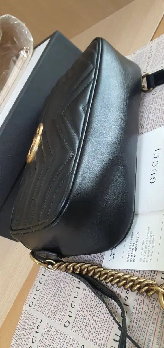 グッチ マーモント マトラッセ スモール クロスバック/ショルダーバック 正規品A級 (鑑定書O)