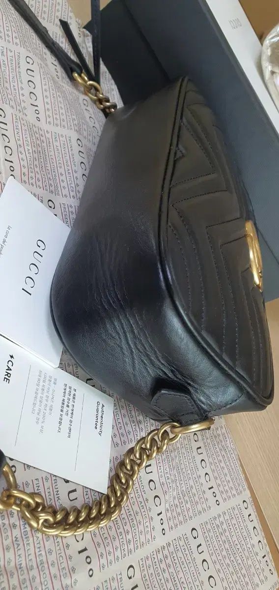 グッチ マーモント マトラッセ スモール クロスバック/ショルダーバック 正規品A級 (鑑定書O)
