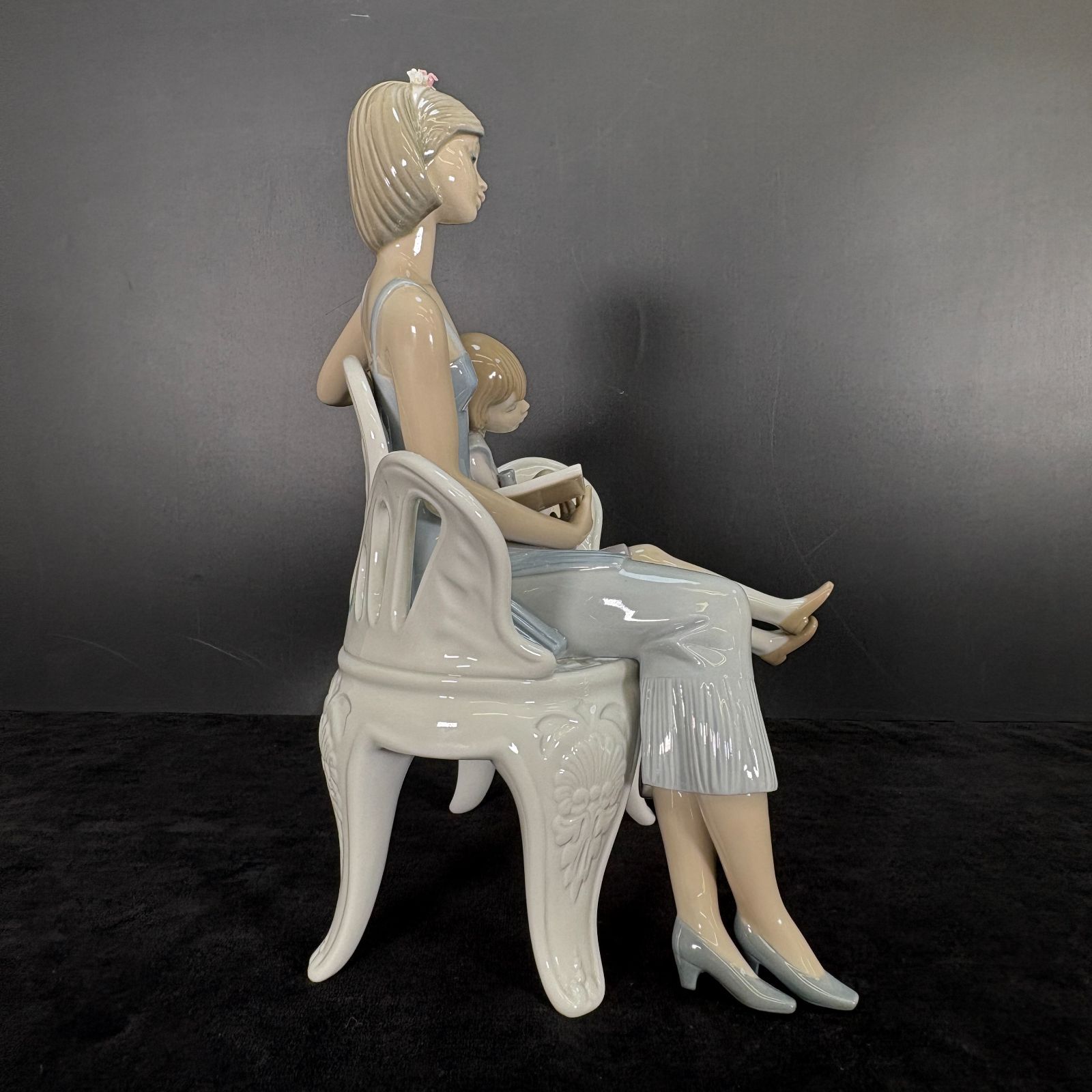 【無欠損】LLADRO リヤドロ 5721「Once Upon a Time」 LLADRO リヤドロ Once Upon a Time 昔々 No.5721 読み聞かせ 母と子