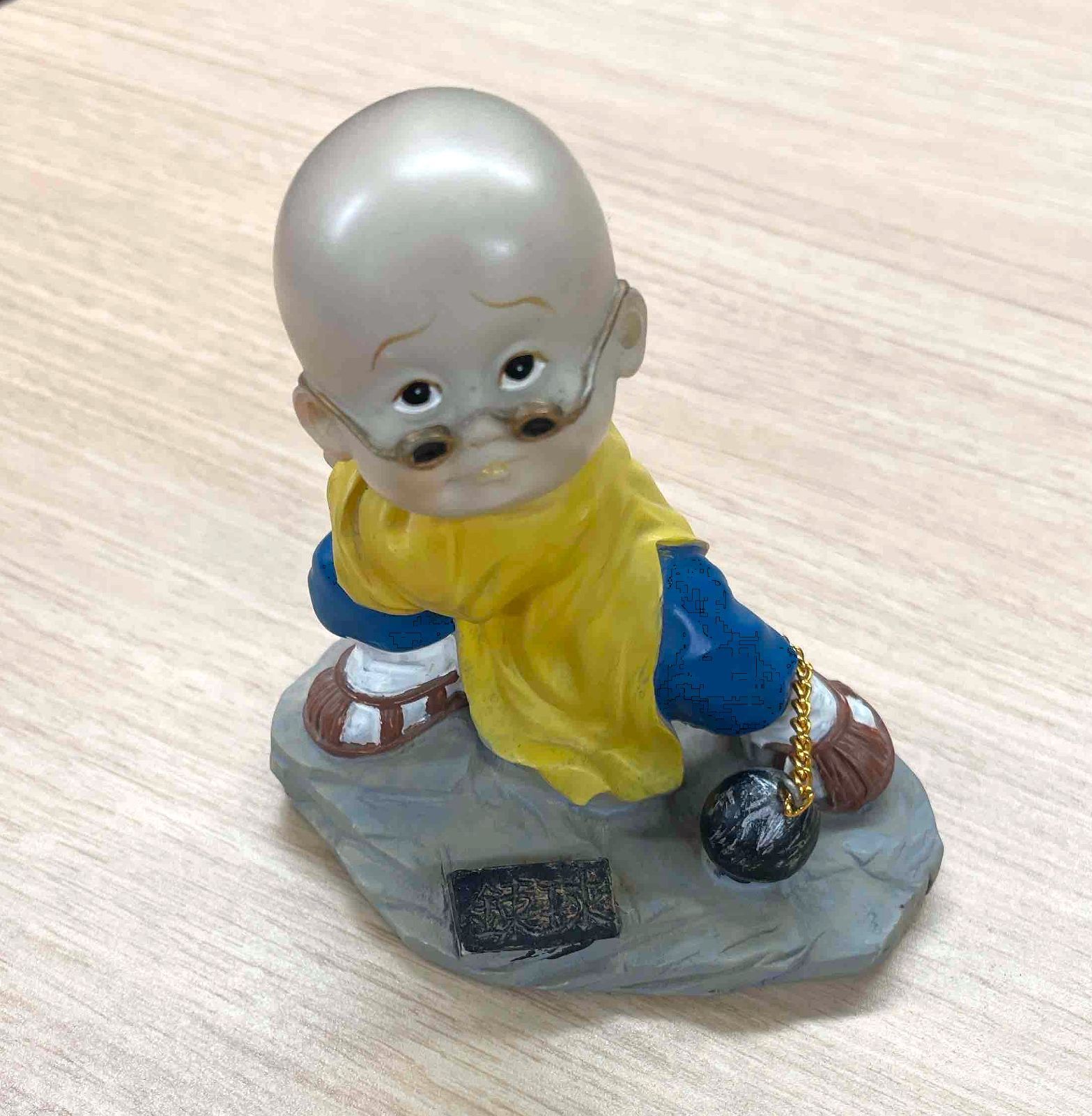 3点セット】少林寺 小坊主 修行僧 読書 背書 錬球 眼鏡 陶器製 置物