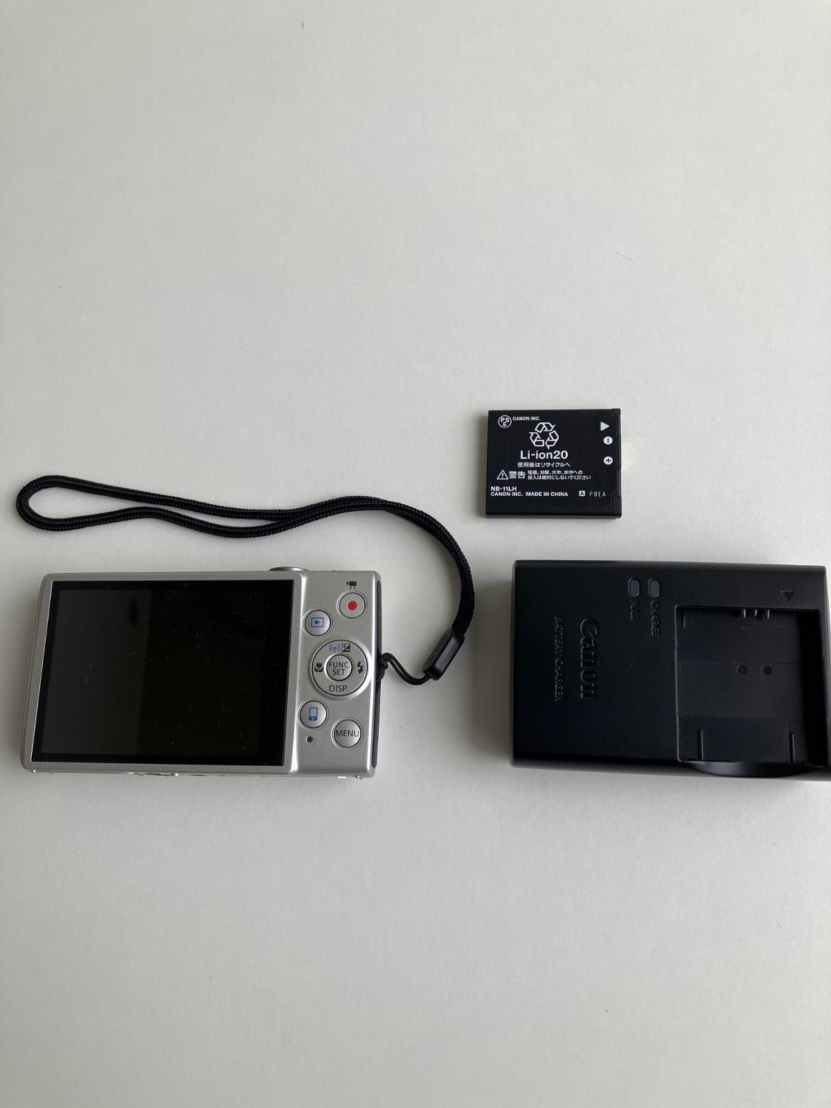 Canon IXY 630のシルバーモデル　ジャンク品