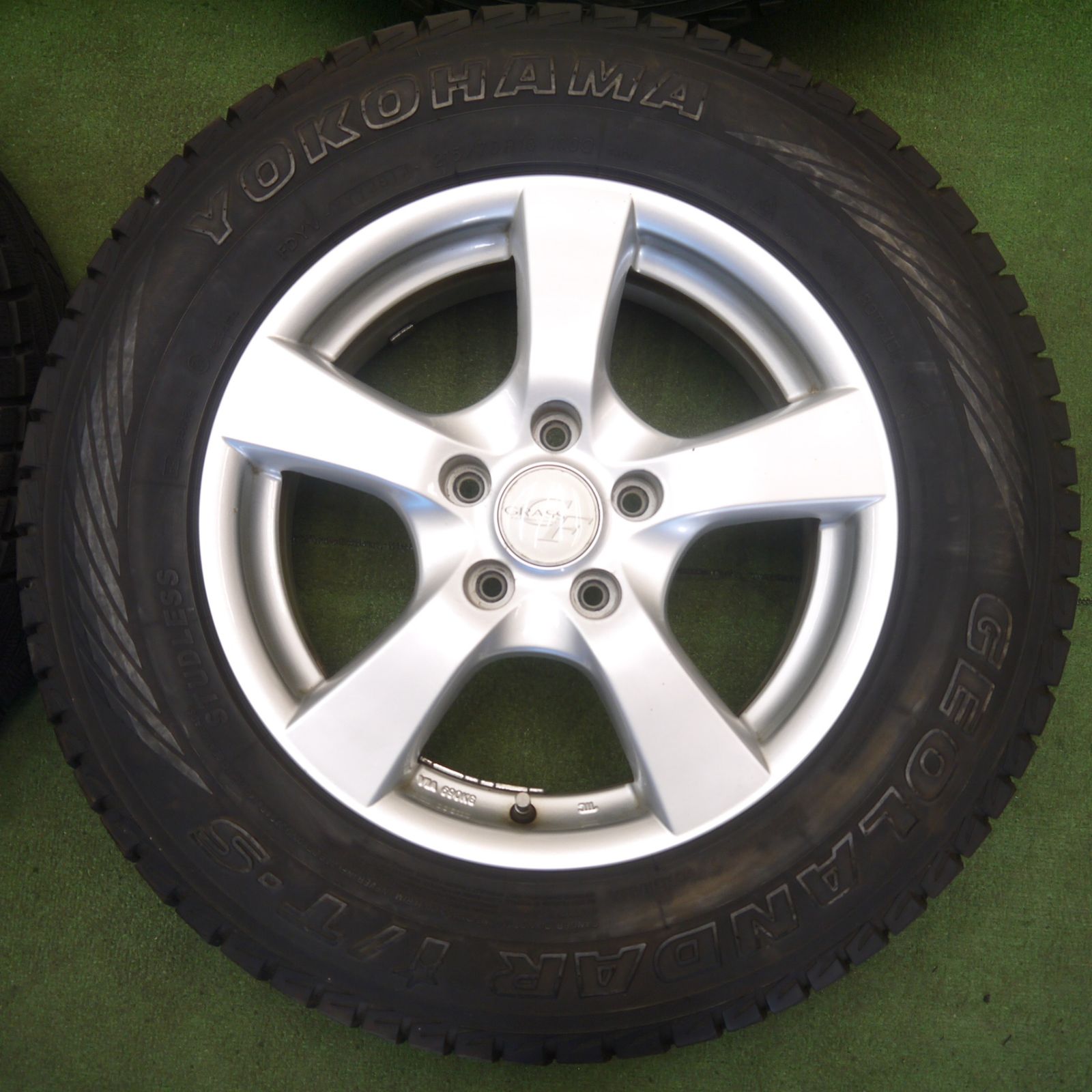 バリ溝！9分☆スタッドレス 215/70R16 ヨコハマ ジオランダー i/T-S 