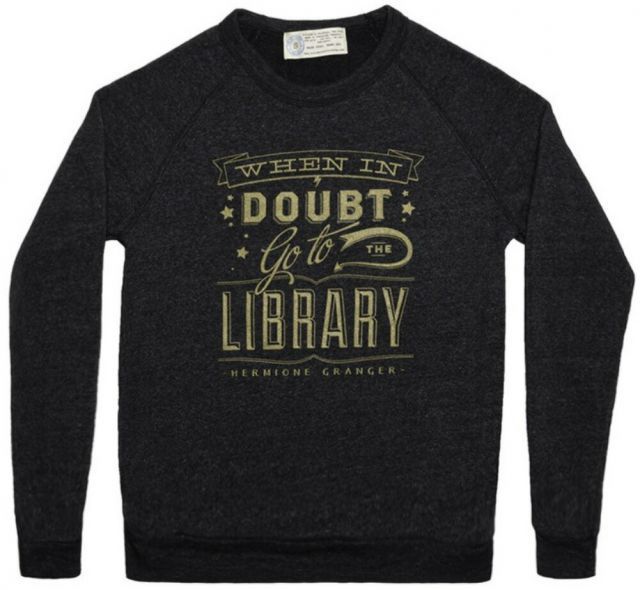 [Out of Print] Hermione Granger / When in doubt, go to the library Sweatshirt (Vintage Black) - ハーマイオニー・グレンジャー (ハリー・ポッター) 限定 スウェット