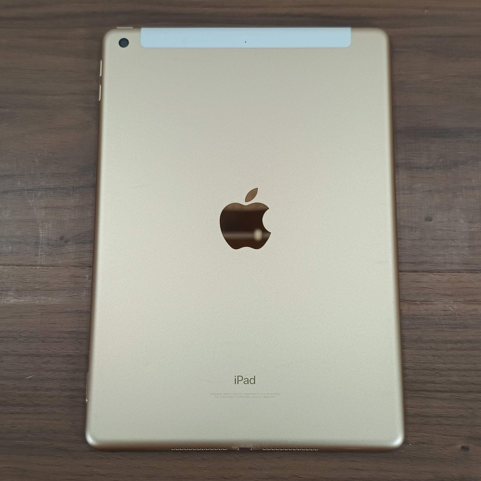 iPad 第5世代 A1823 Wi-Fi + Cellularモデル 32GB ゴールド 動作確認済