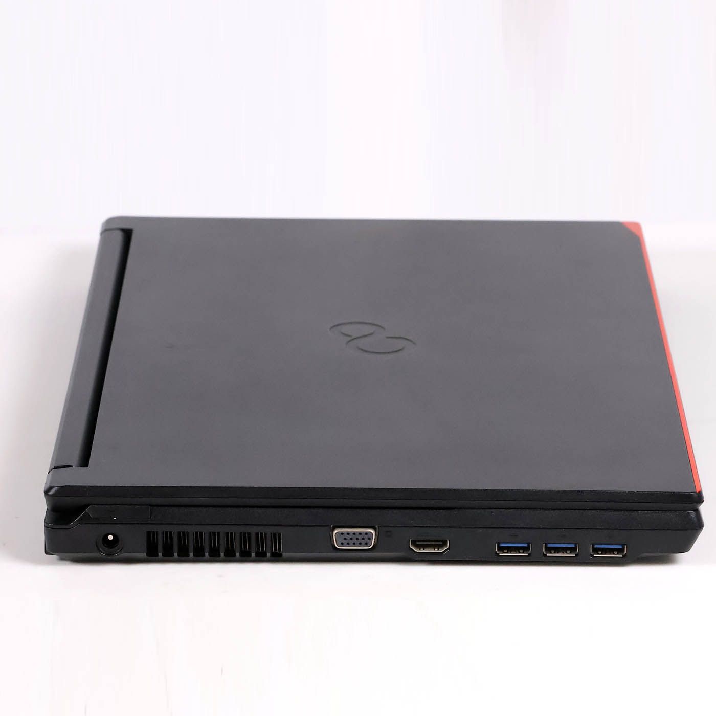 中古 15.6