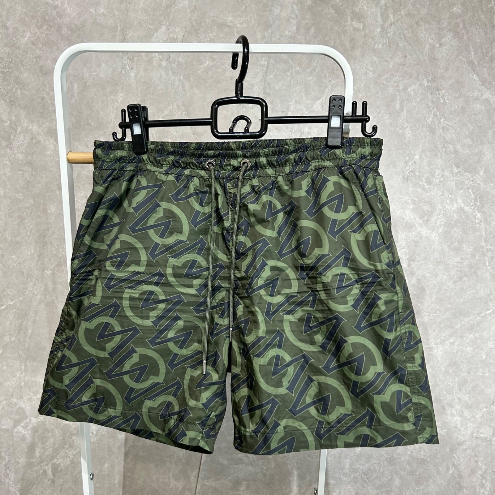 MONCLERモンクレール 総柄 ハーフパンツ ショートパンツカーキM