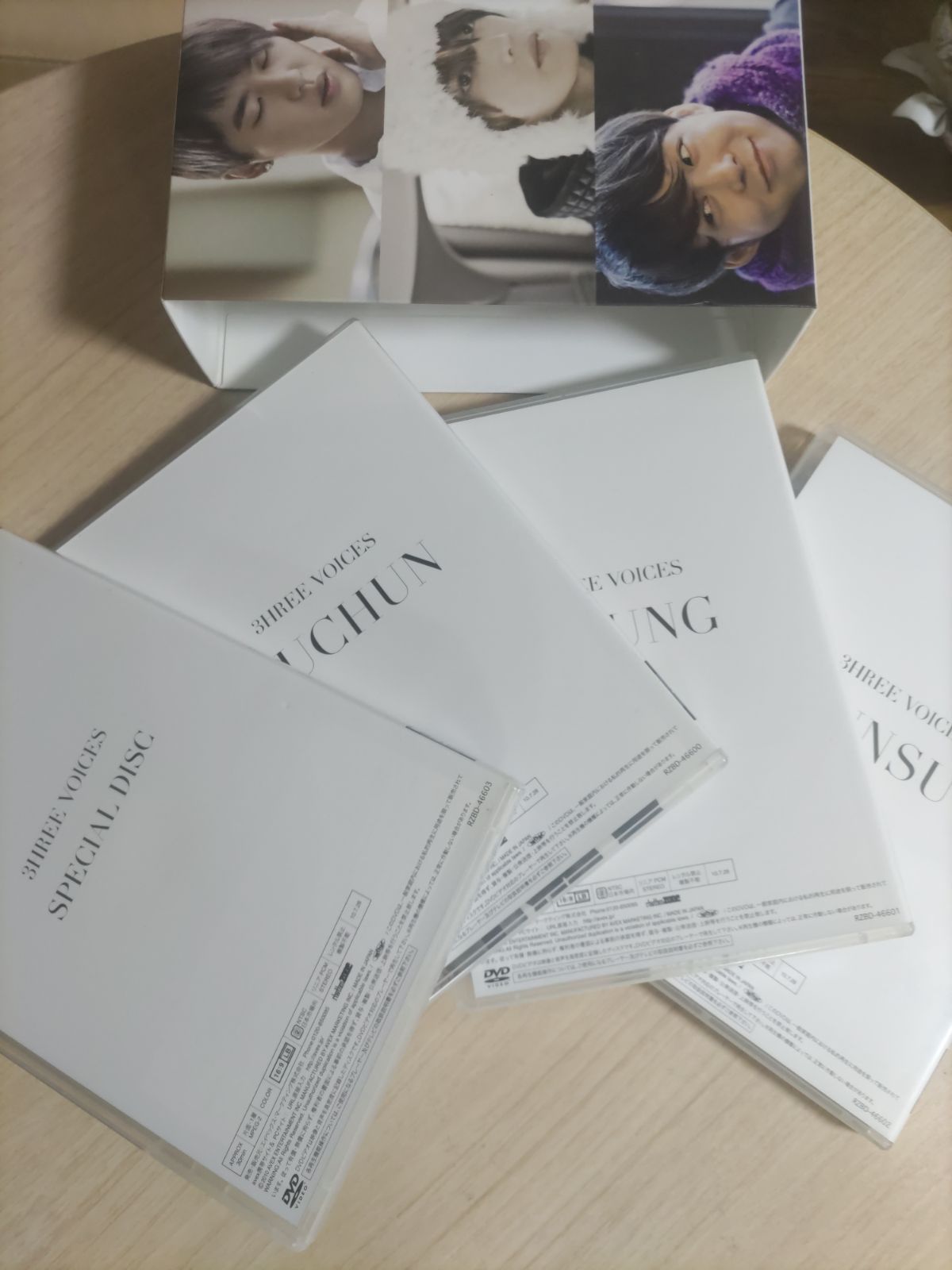 JUNSU JEJUNG YUCHUN 3HREE VOICES 4枚組 DVD JYJ 東方神起 - メルカリ