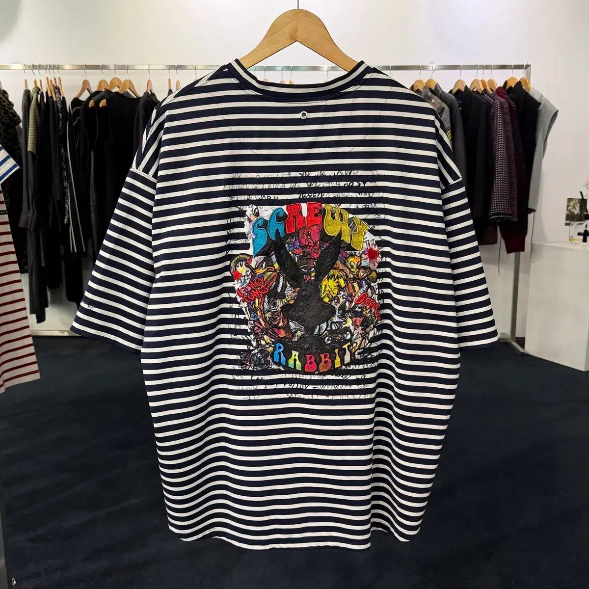 110 SONGZIO HOMME(ソンジオ・オム) × ルーニー・テューンズ Tシャツ