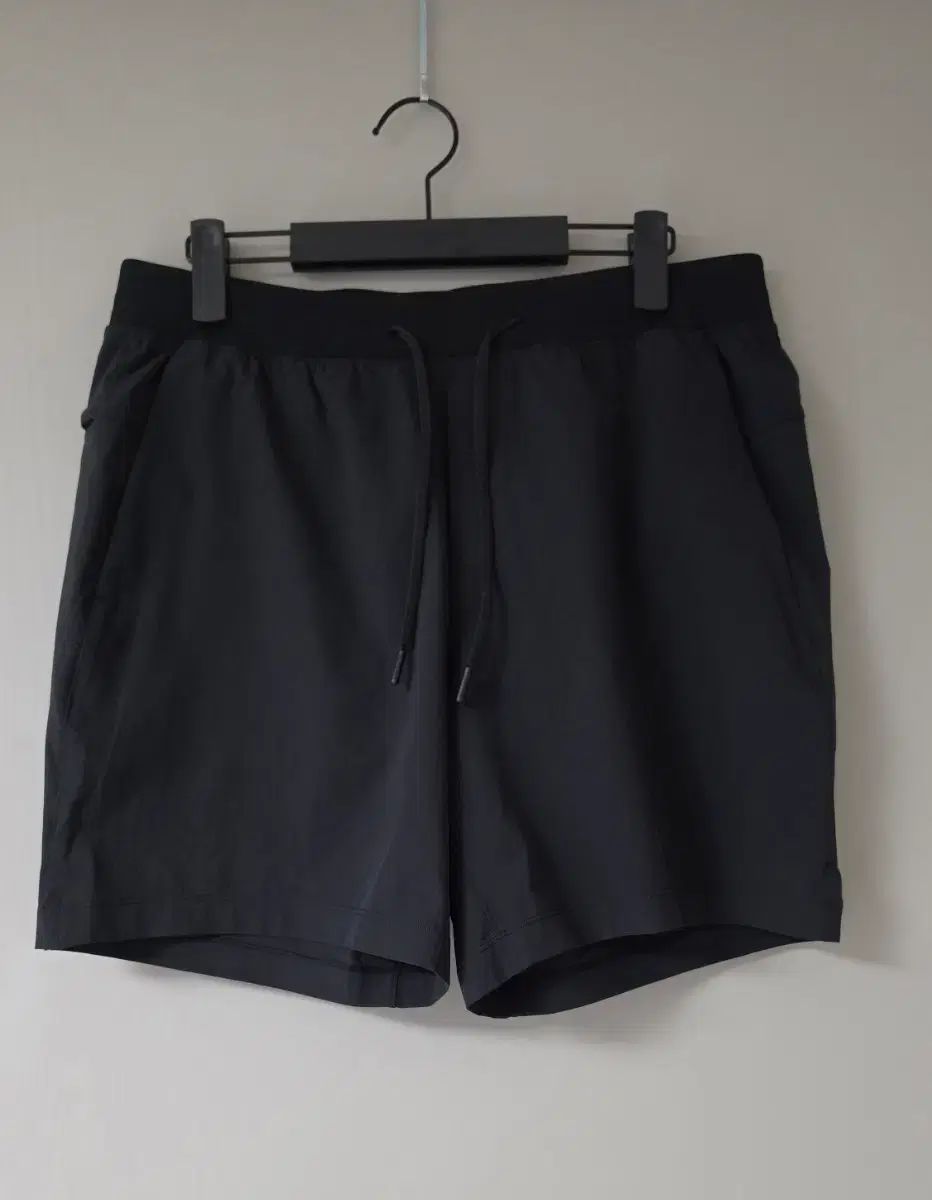 lululemon XERO(ゼロ) IN ライナーリス ショーツ 7インチ ブラック Lサイズ