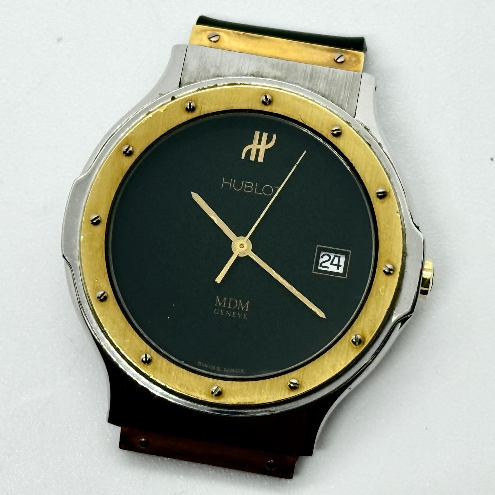 HUBLOT ウブロ MDM 1521 100 2 ブラック QZ メンズ 腕時計 稼働品