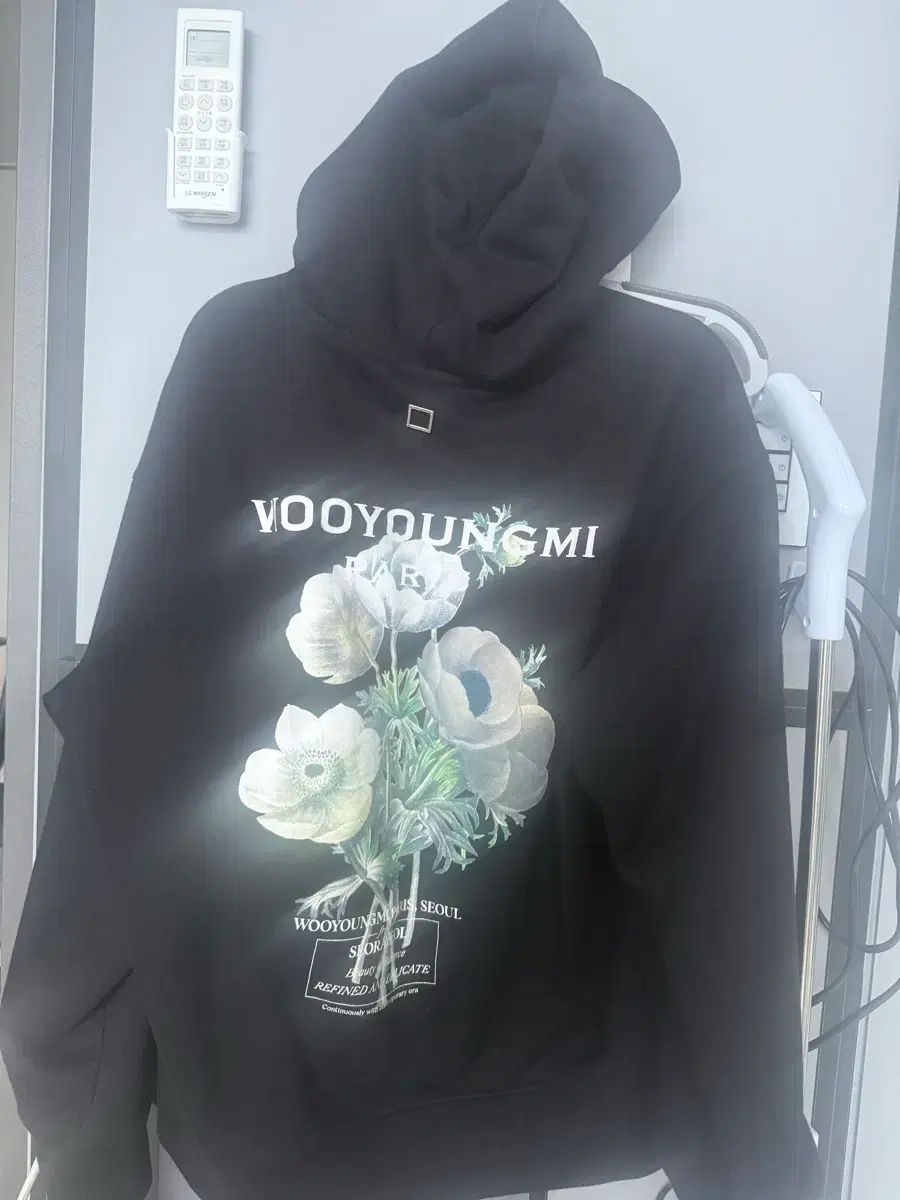 WOOYOUNGMI ウーヨンミ バックロゴ フラワー フーディー
