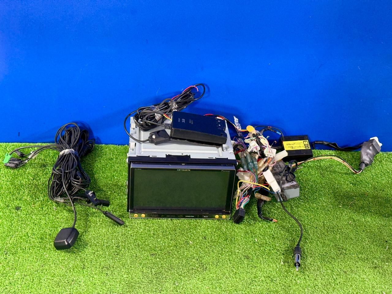 GPSアンテナ AVIC-MRZ009 : 対応 プレートセット gpsの通販 mrz009 