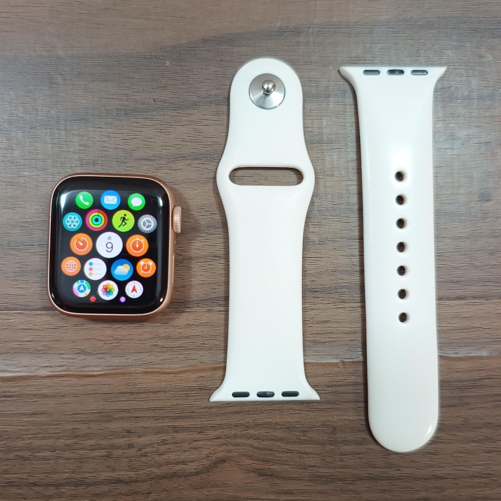 Apple Watch Series 5 GPS + セルラー 40mm A2156 ゴールド バッテリー 
