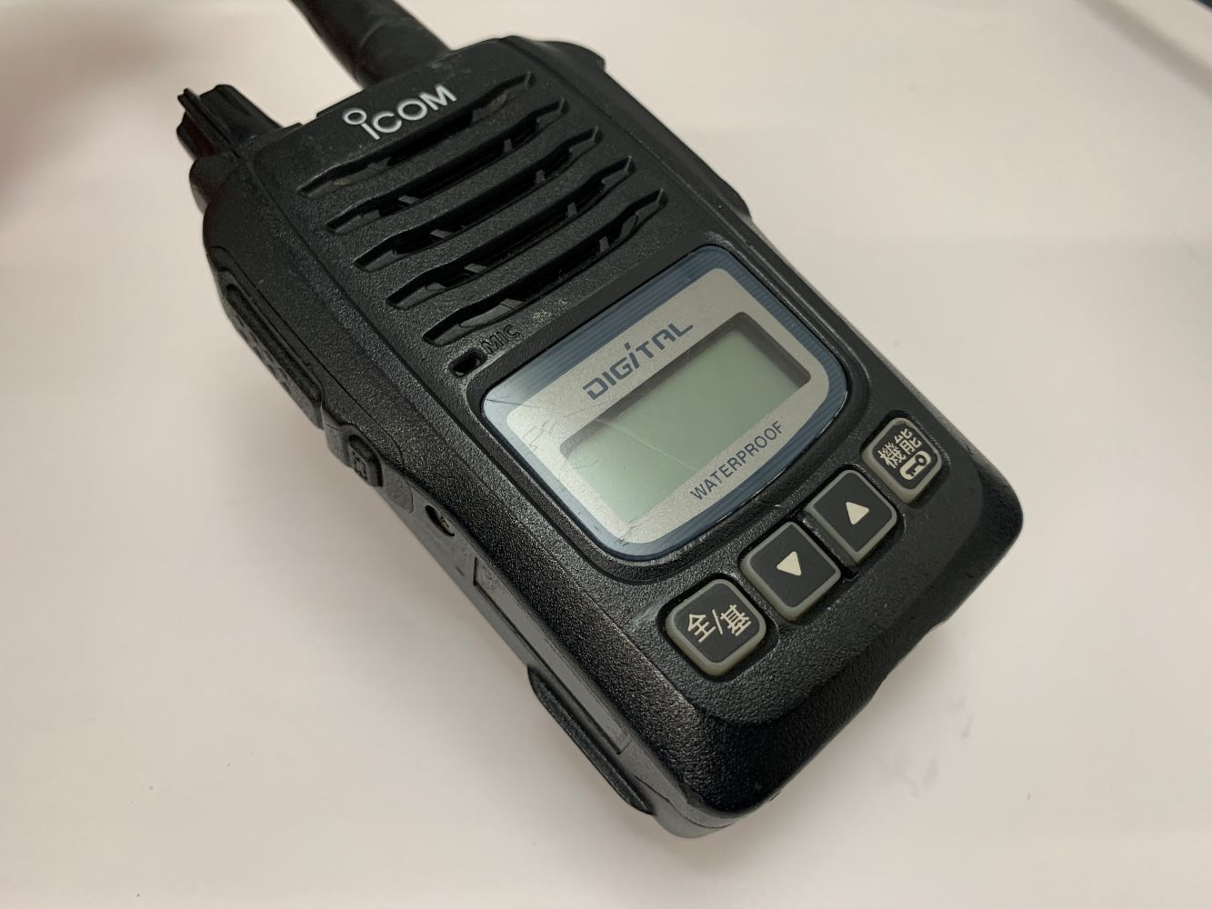 アイコム　デジタル簡易無線　登録局　D60 5W 2台セット □中古□送料無料□2台セット□アイコム D60 デジタル簡易無線機5W