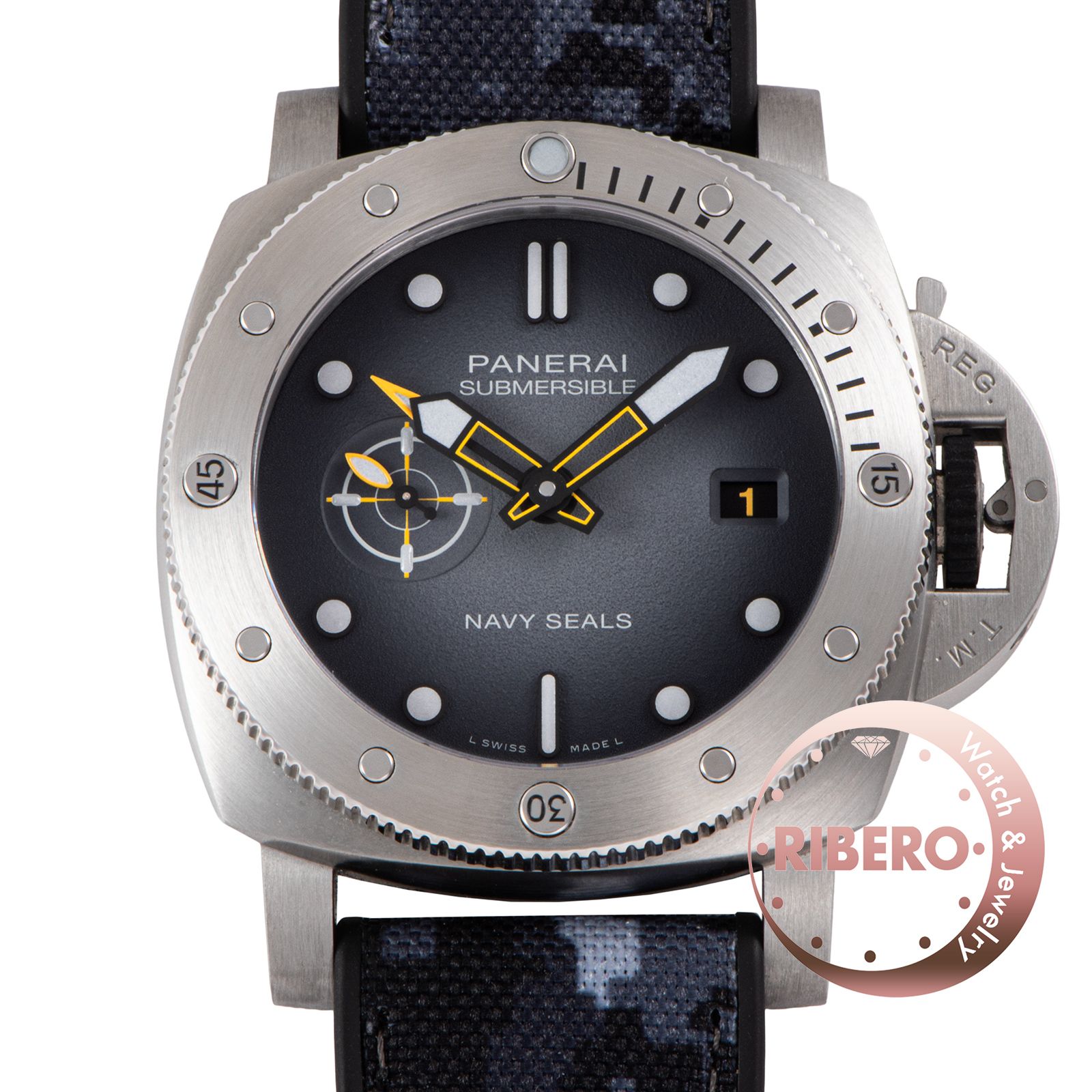 OFFICINE PANERAI オフィチーネパネライ サブマーシブル ネイビーシールズ GMT PAM01323 ブティック限定モデル ステンレススチール【中古】
