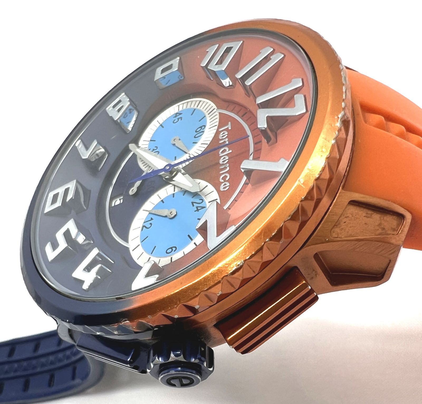 盛岡81-0057] Tendence テンデンス De