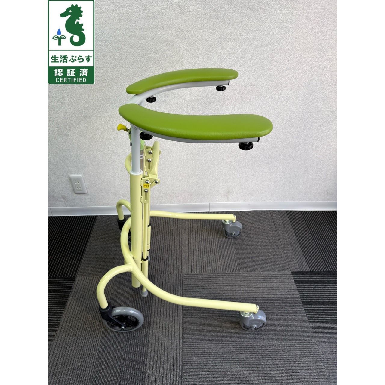 医療用歩行器:トレウォークスリム - メルカリ 医療用歩行器:トレウォークスリム - メルカリ
