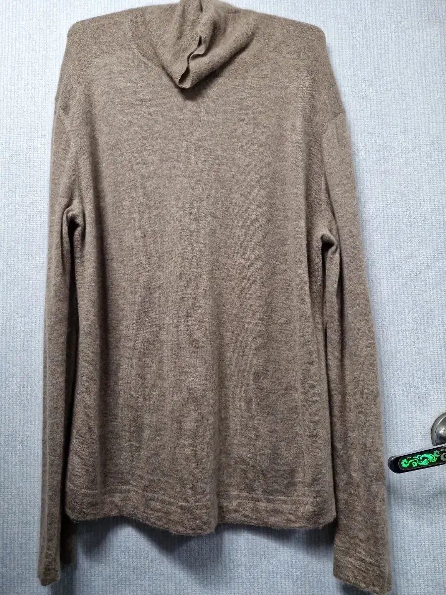 ハンサム(The HANDSOME) タイム(TIME) ベージュ(BEIGE) タートルネック(TURTLENECK) ニット(KNIT) カシミア(CASHMERE) 100