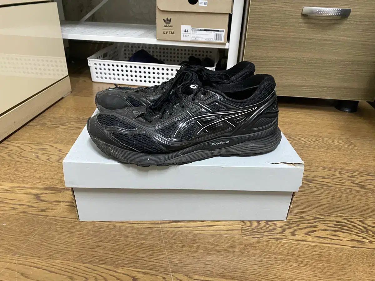 アシックス キコ コスタディノブ ゲル コリカ 275 ブラック