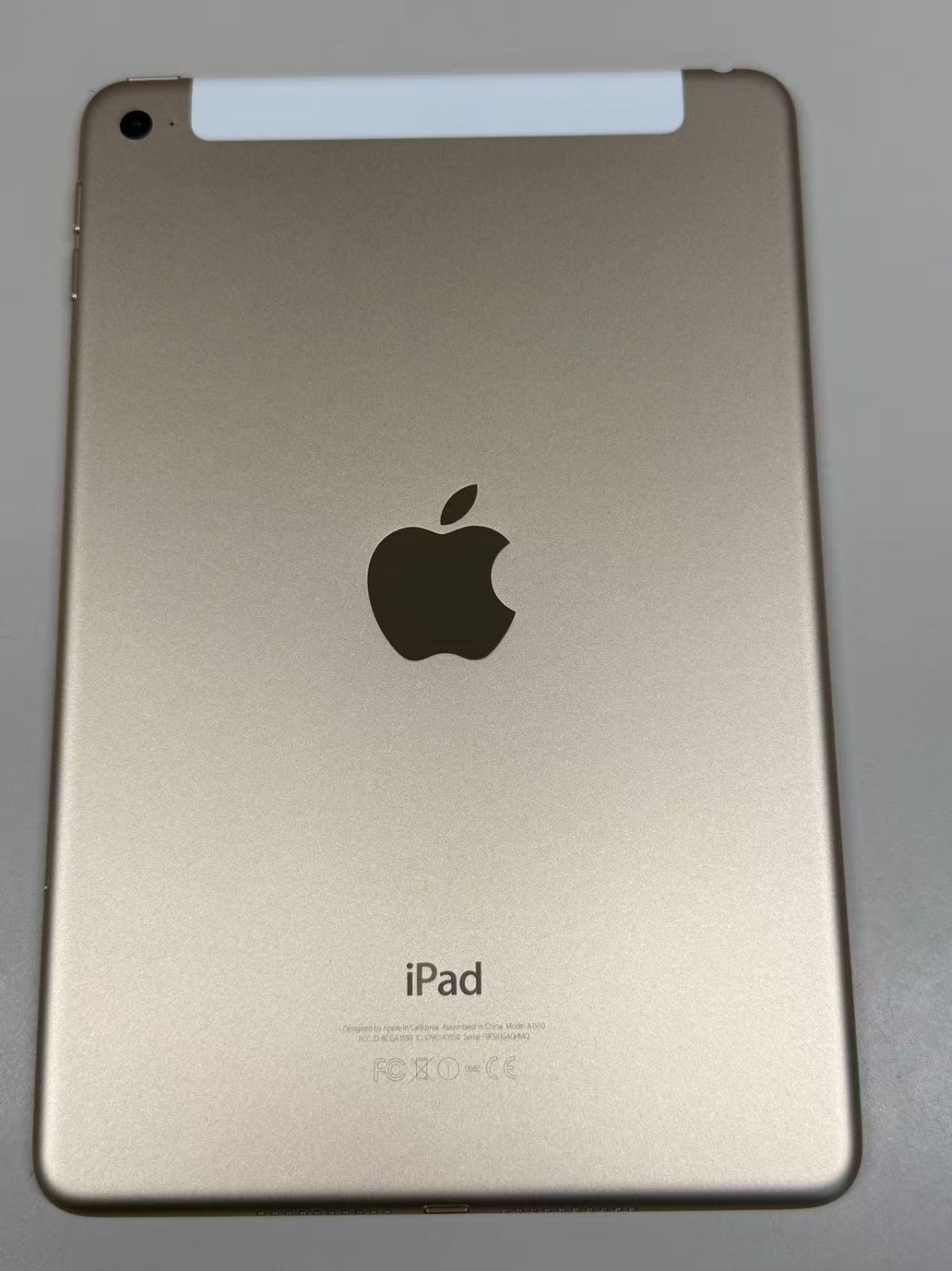 極美品 電池89% SIMフリーiPad mini (第4世代) 128GB ゴールド