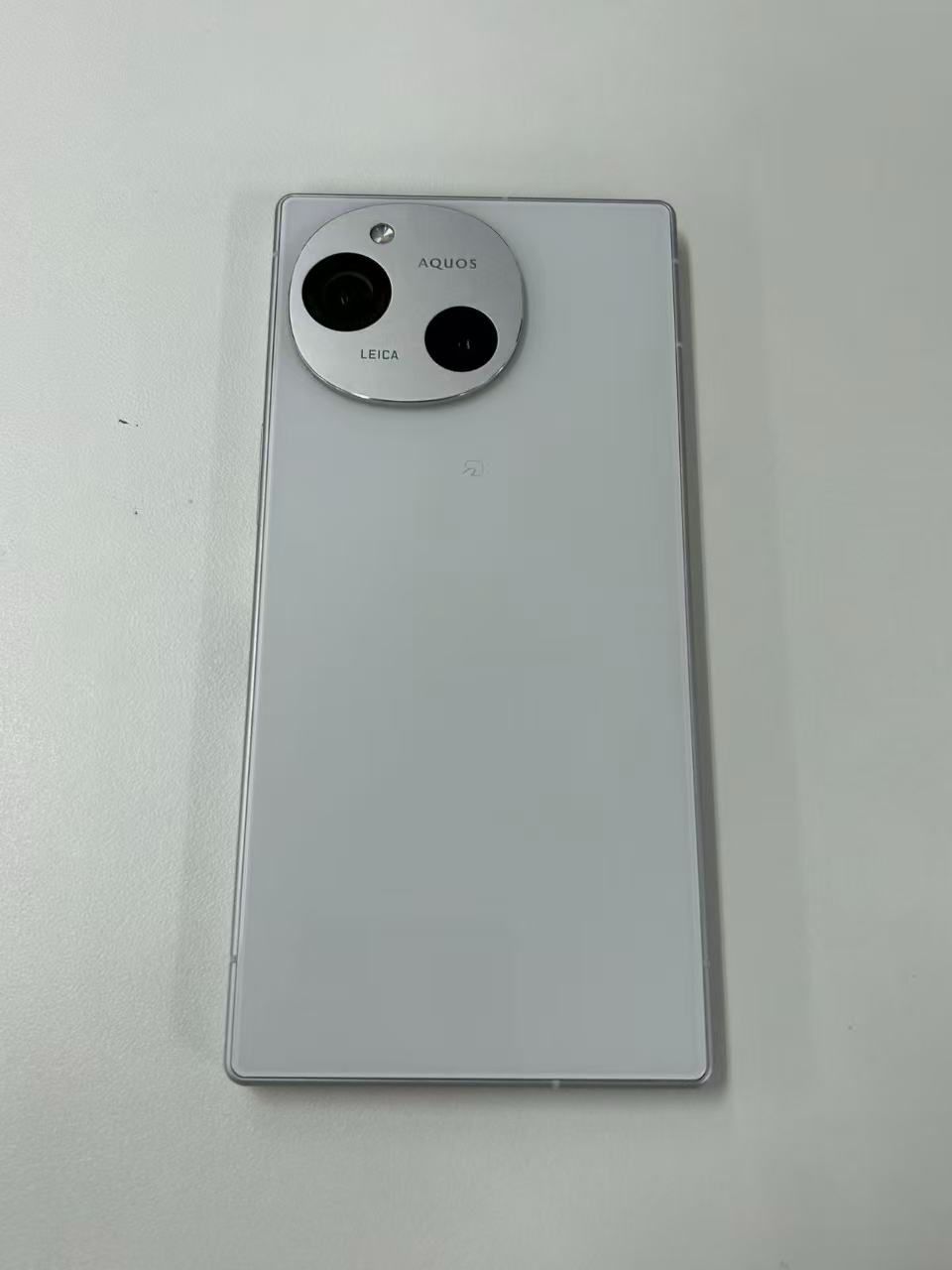 【ジャンク品】AQUOS R9 ホワイト