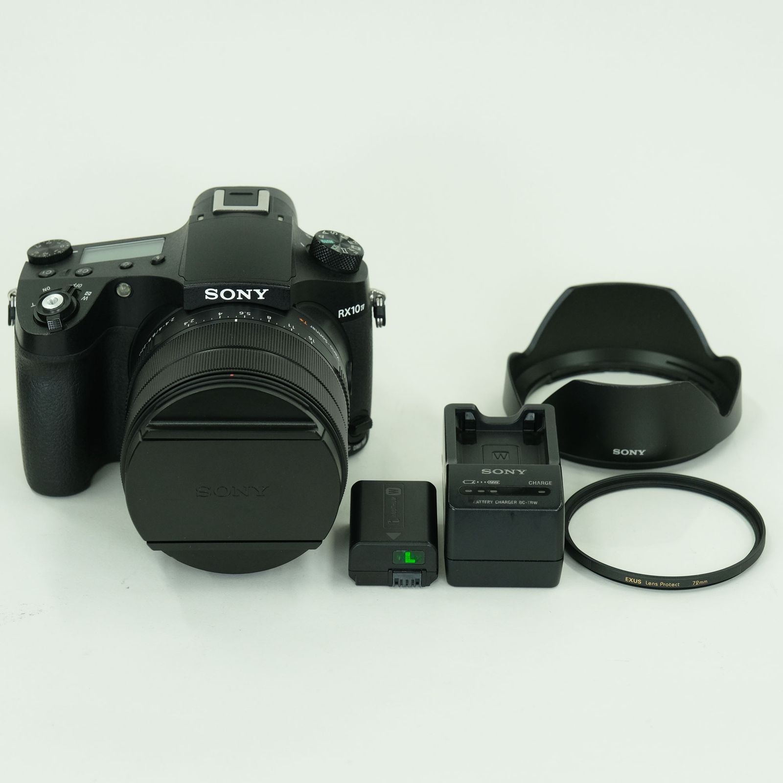 [美品 | フィルター付] SONY Cyber-shot DSC-RX10M4 | コンパクトデジタルカメラ