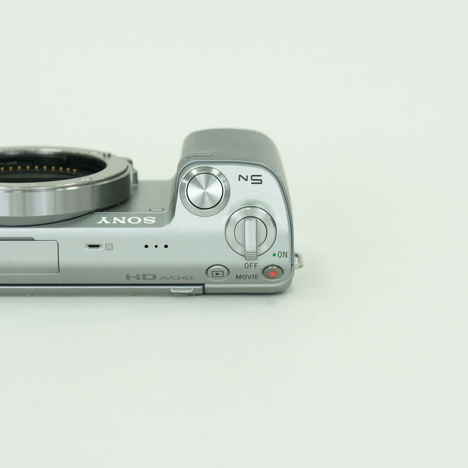 並品 | シャッター数9,630回] SONY α NEX-5N ボディ シルバー | SONY E