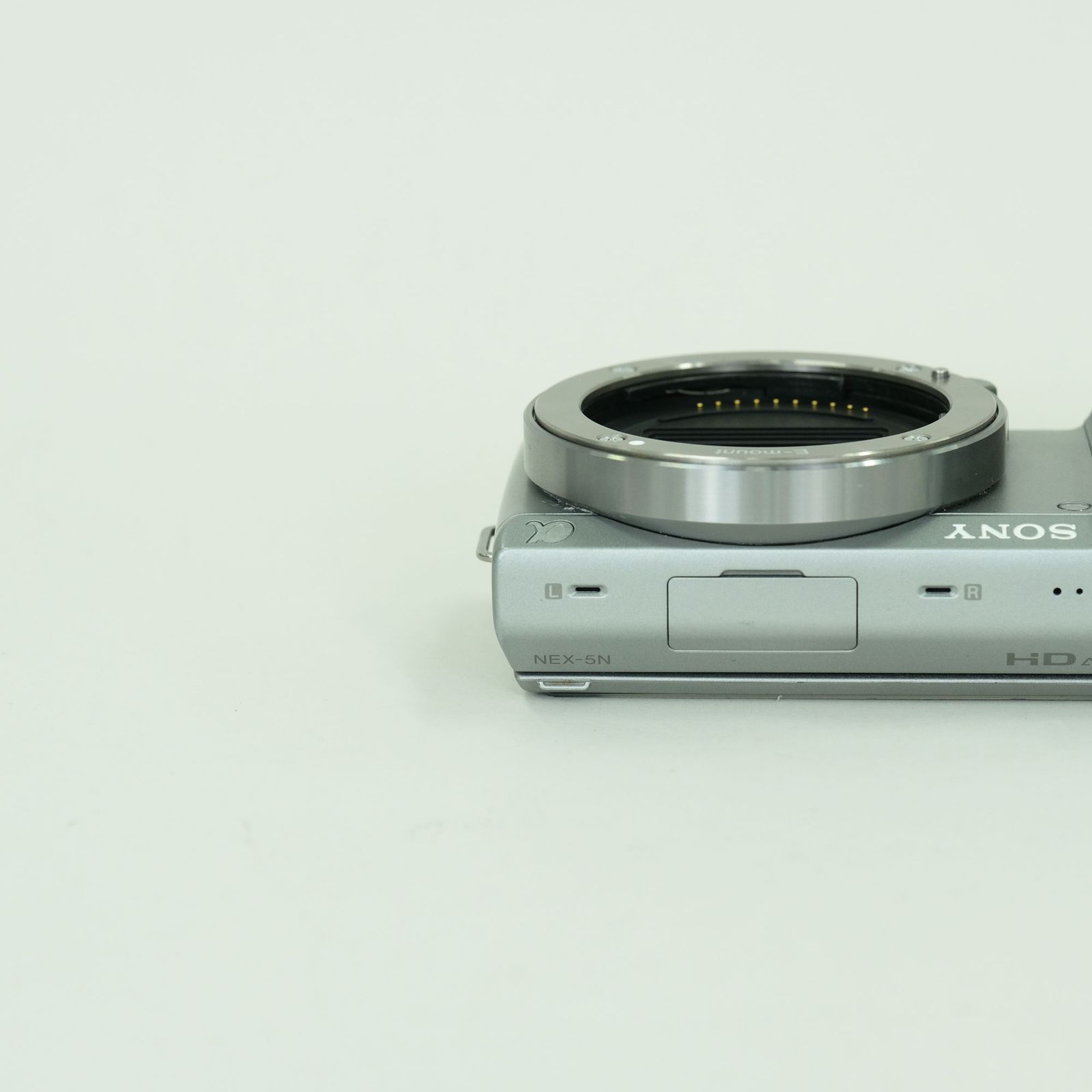 並品 | シャッター数9,630回] SONY α NEX-5N ボディ シルバー | SONY E