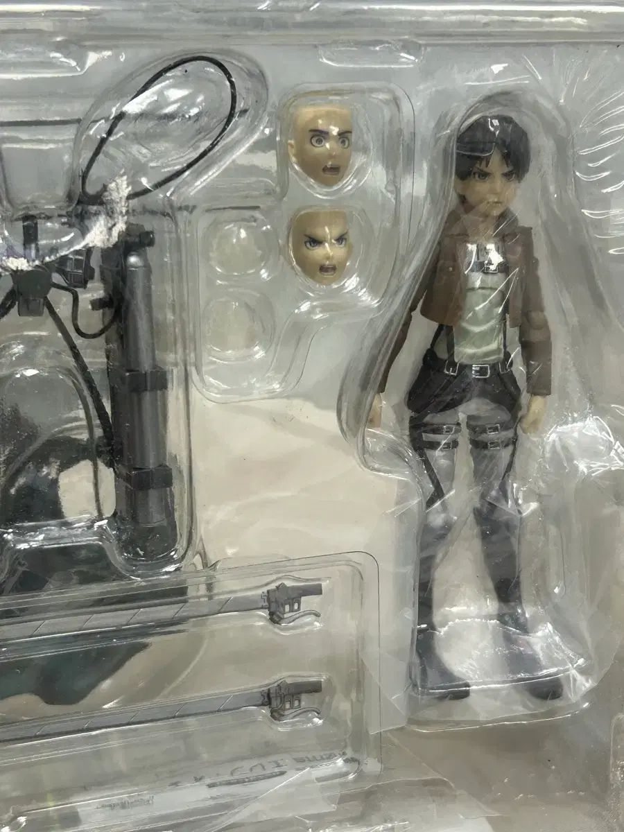 進撃の巨人 エレン Figma 未開封品