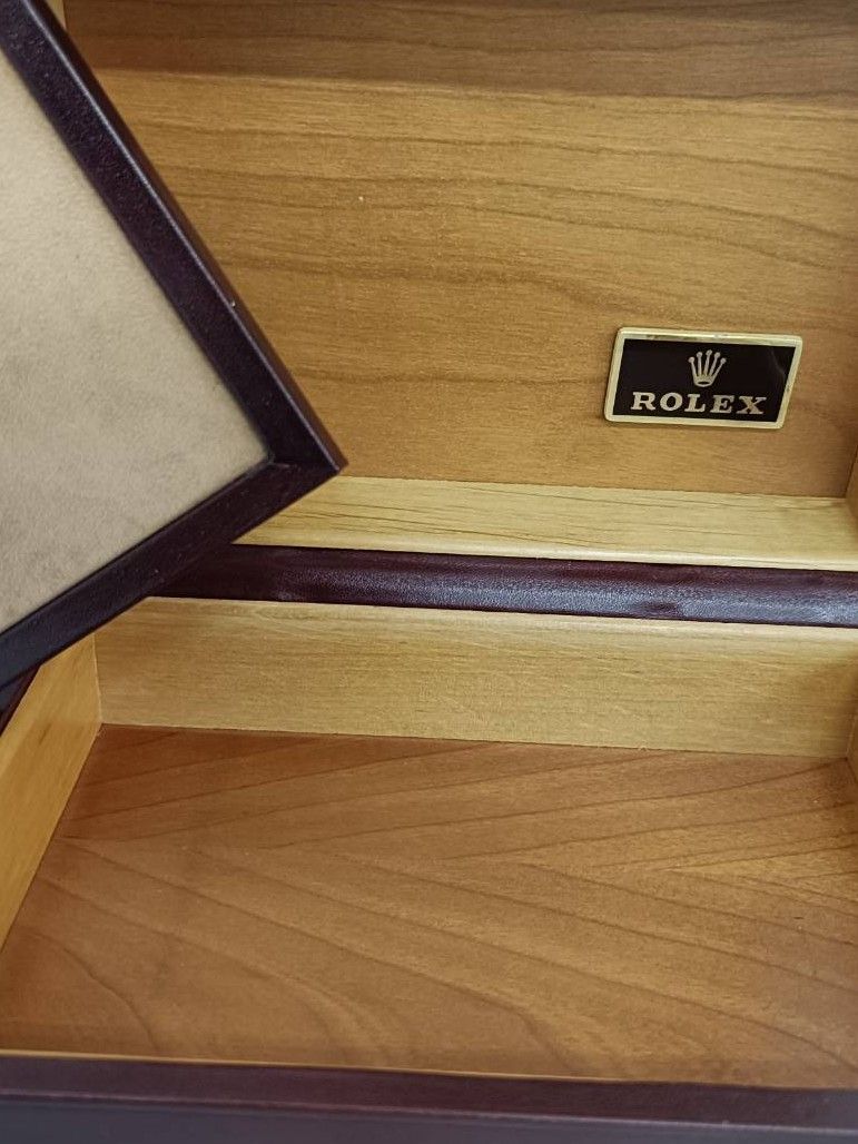 〇　◈◈良品◈◈ROLEX 時計空き箱 純正ボックス◈◈ボルドーカラー◈◈