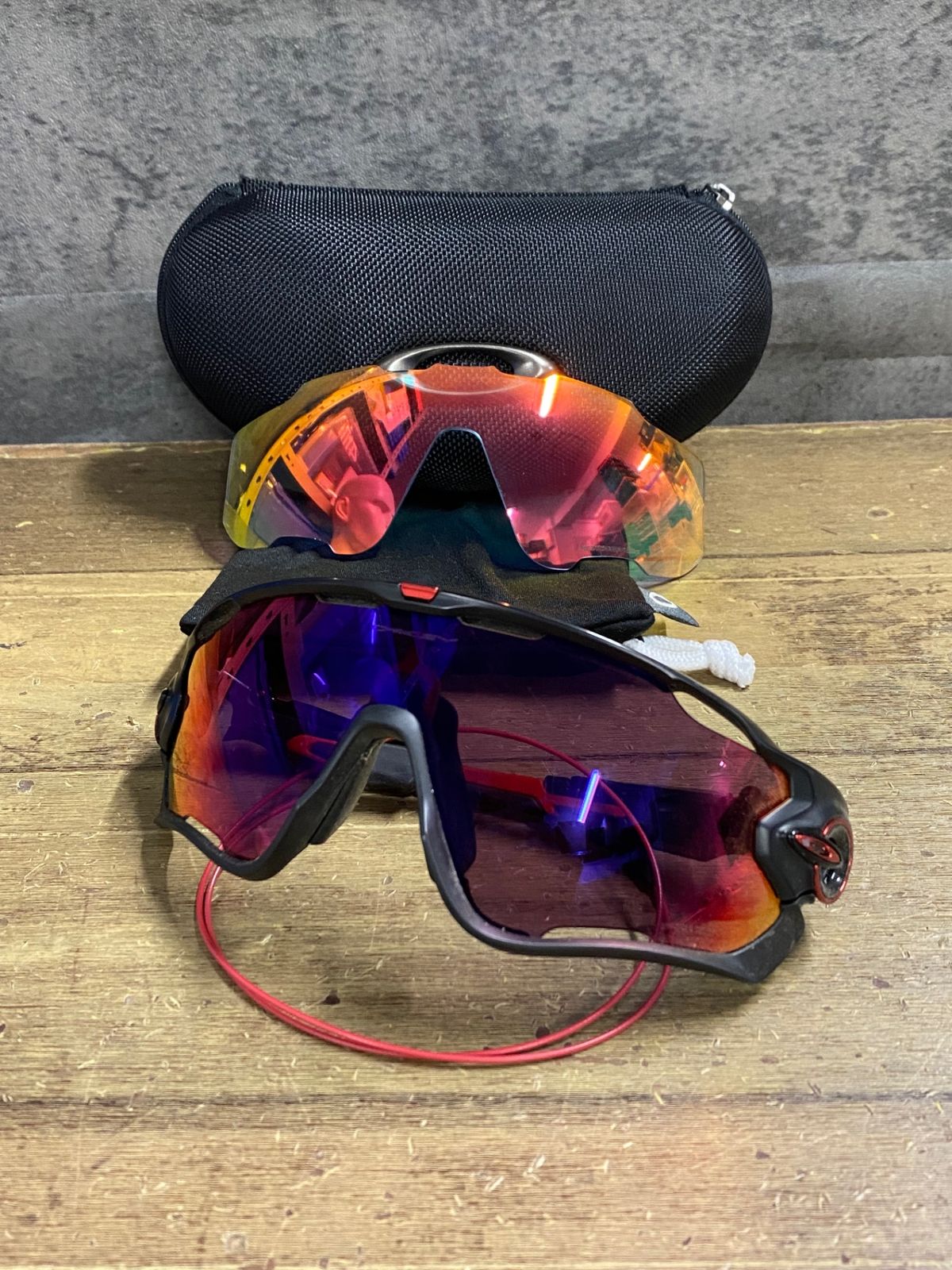 KG235 オークリー OAKLEY JAWBREAKER サングラス アイウェア 黒 赤 PRIZM PHOTOCHROMIC ※レンズ剥離ジャンク