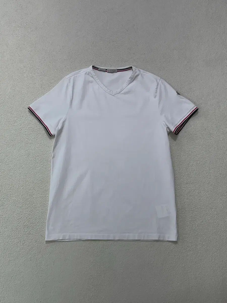 MONCLER モンクレール Vネック ワッペン 半袖Tシャツ L 白