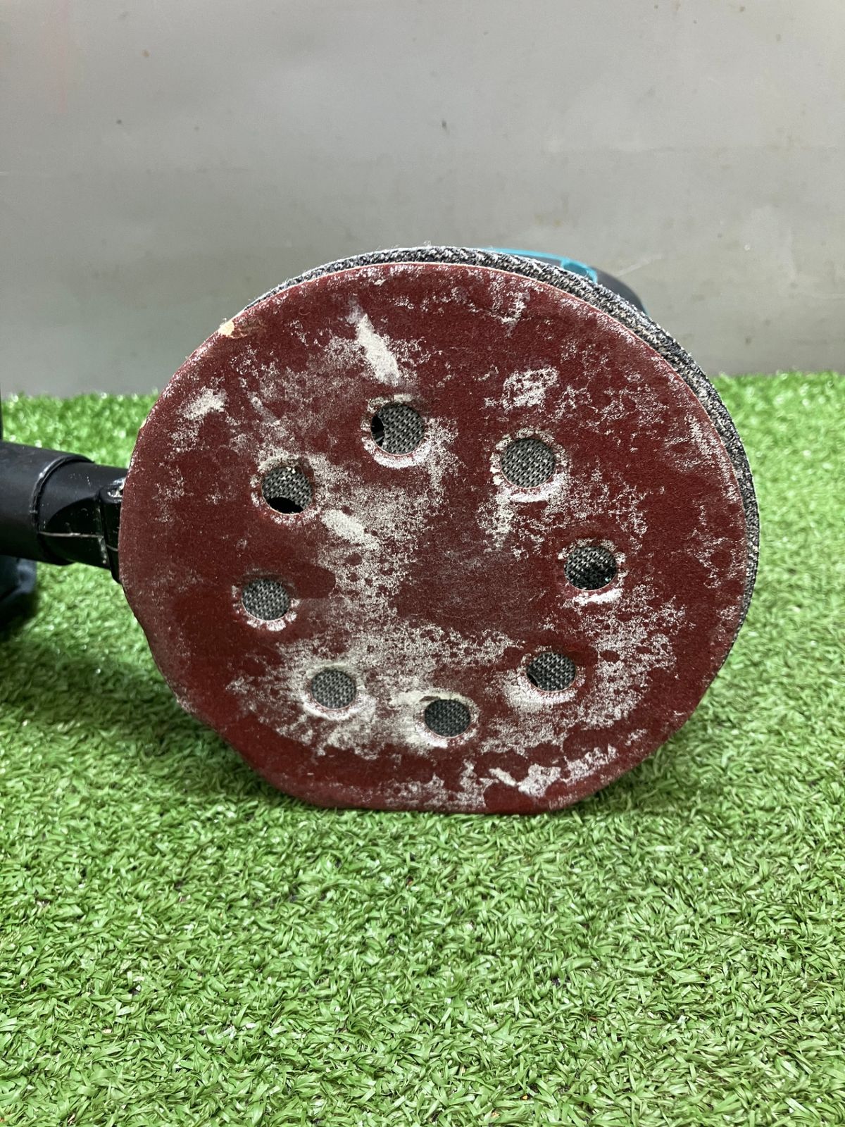 【中古品】【0936】makita(マキタ) 125㎜18v充電式ランダムオービットサンダ (本体のみ) BO180DZ　ITHB55358CFK