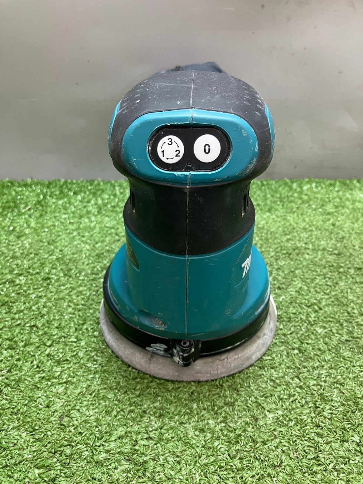 【中古品】【0936】makita(マキタ) 125㎜18v充電式ランダムオービットサンダ (本体のみ) BO180DZ　ITHB55358CFK