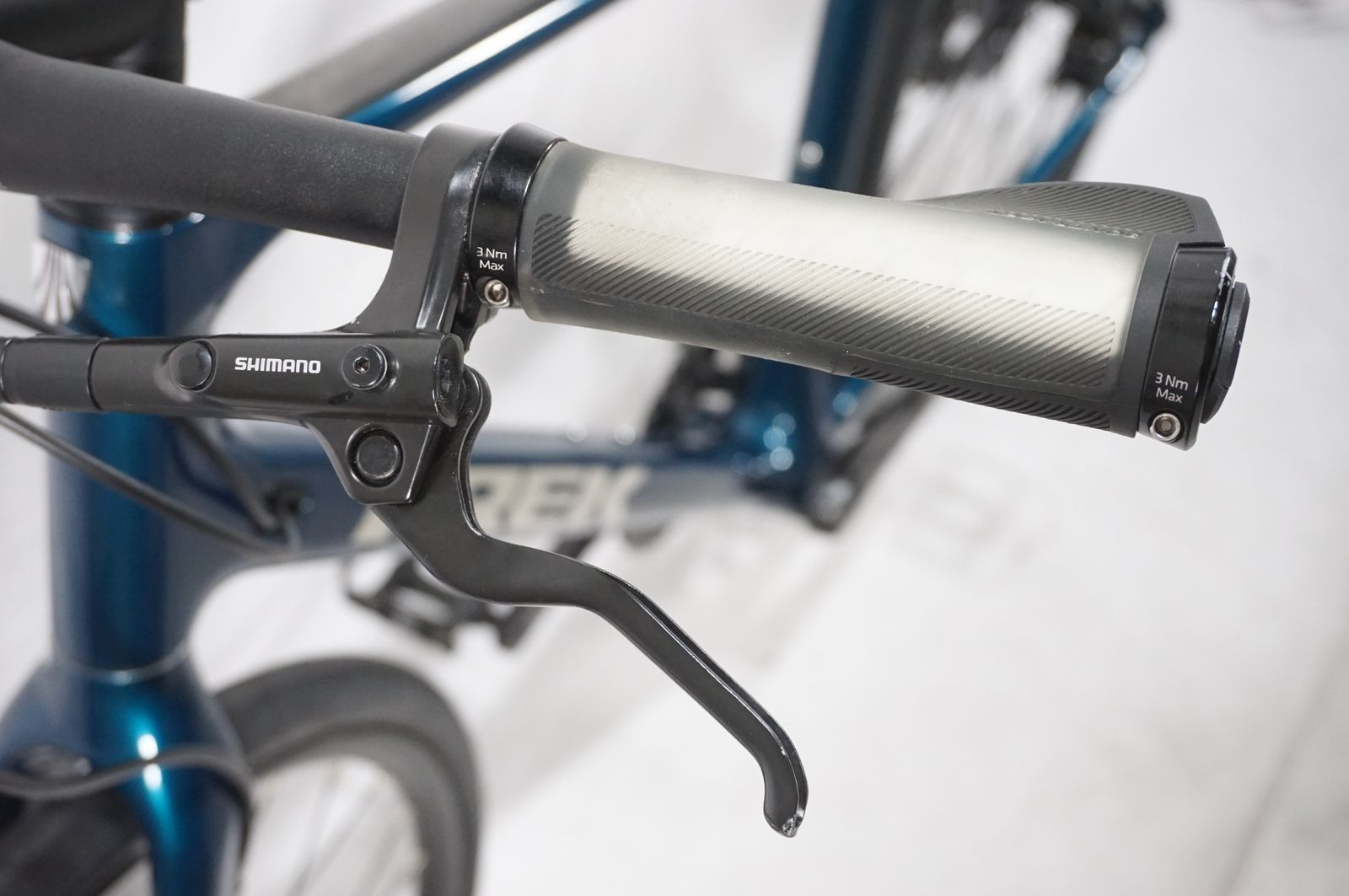 TREK 「トレック」 FX SPORT CARBON4 2021年モデル クロスバイク / バイチャリAKIBA店