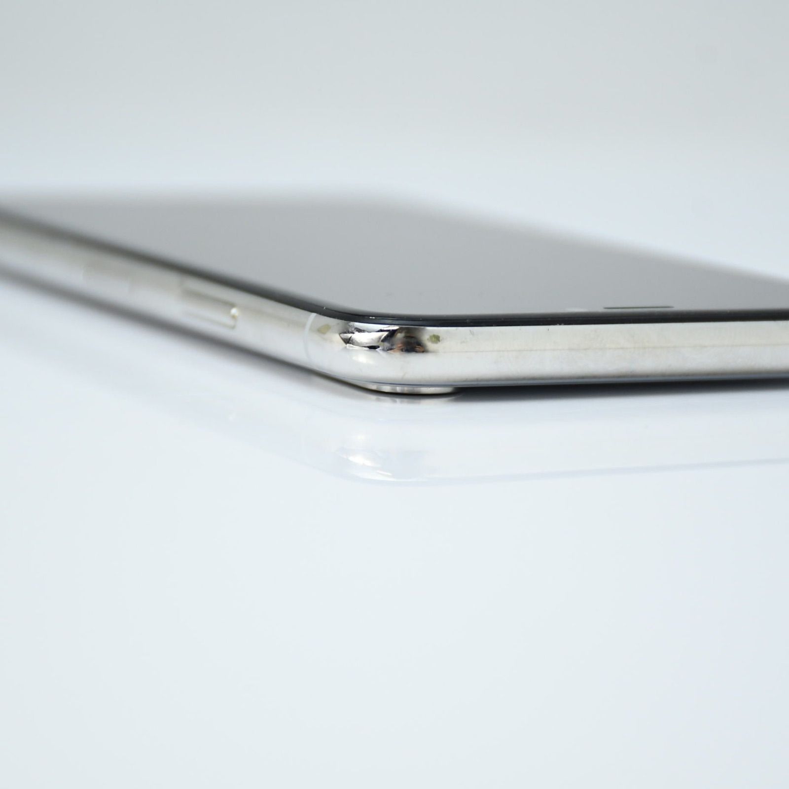 iPhone X 64GB シルバー バッテリー100％ - メルカリ
