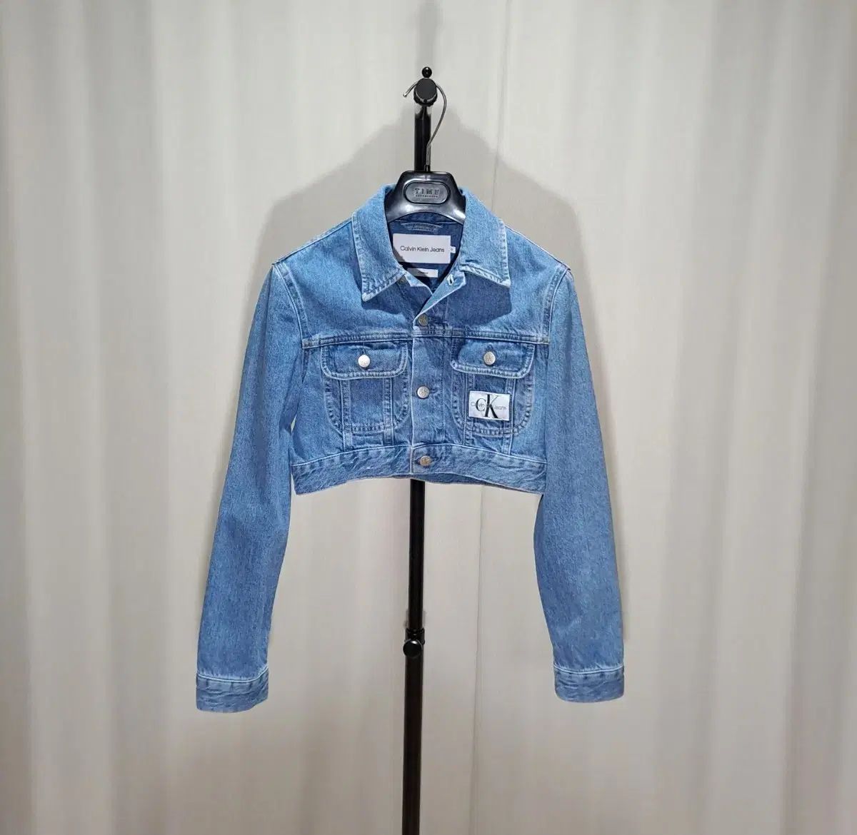 レディース Calvin Klein クロップド 90s デニム ジャケット ジェニ ウォニョン(WONYOUNG・チャンウォニョン) 着用 XS 50