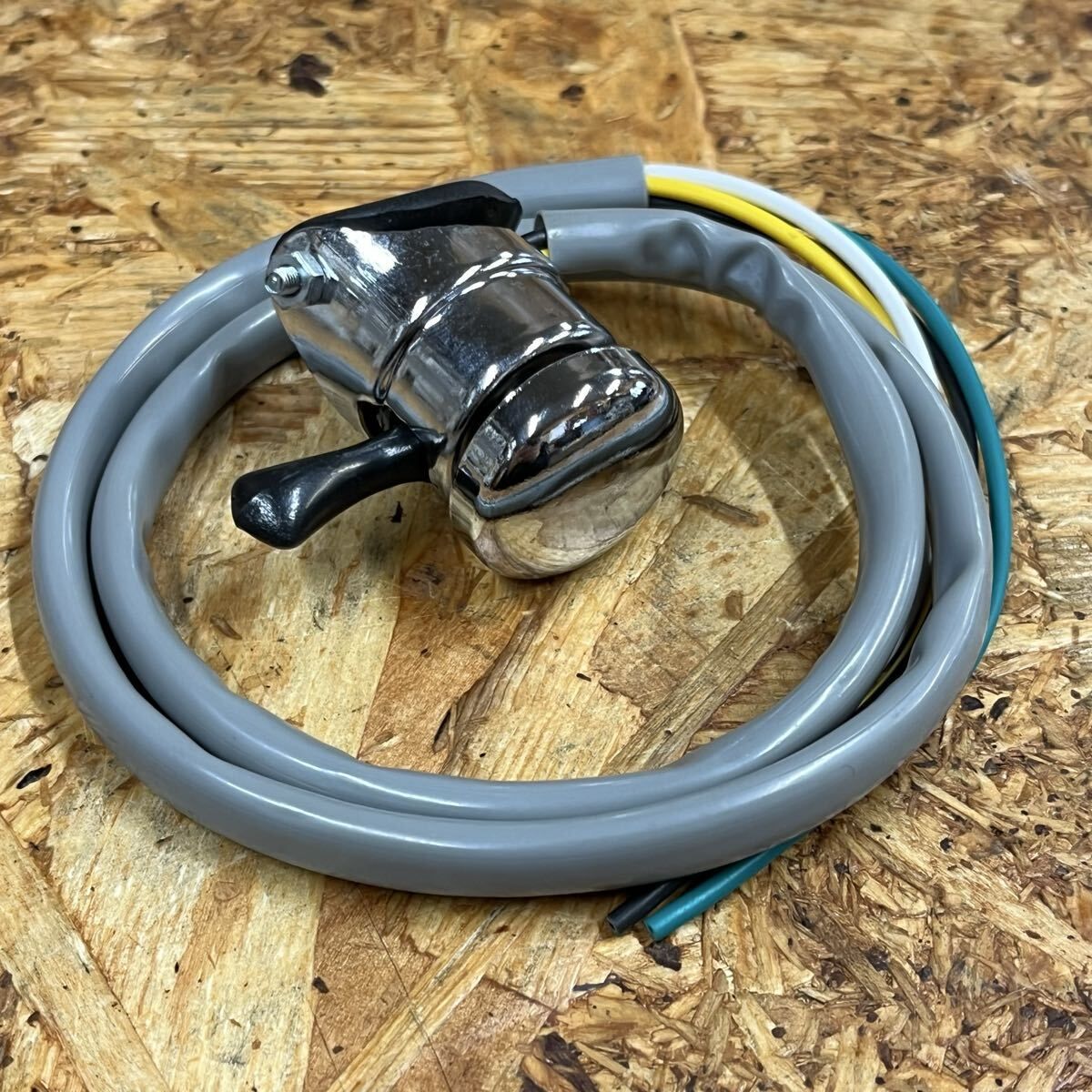 LUCAS　トライアンフ　ディップスイッチ　スイッチ　7/8インチバー　ミリバー用　BSA　A75　31563　LU31563　022548　25SA　(WW19239)