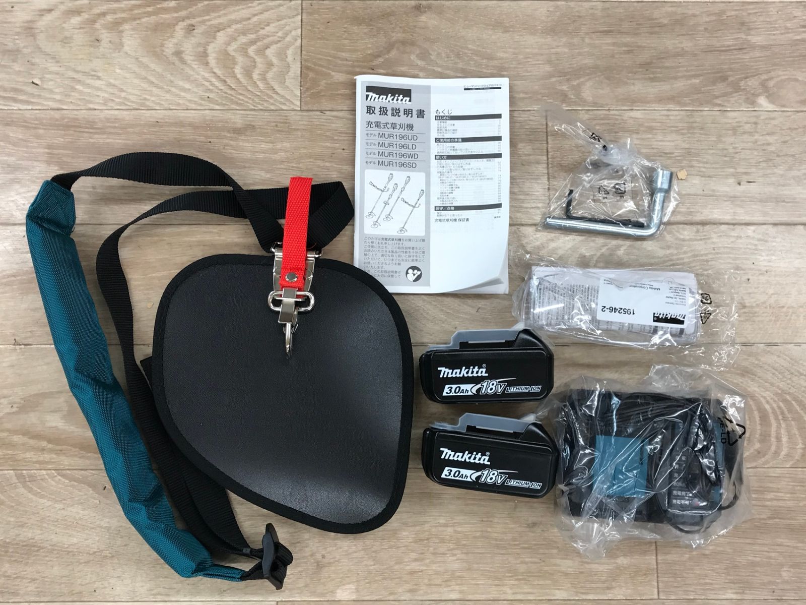 【未使用品】【0918】makita 草刈り機　MUR196SDWF　ITBF0ZNJ4UUM
