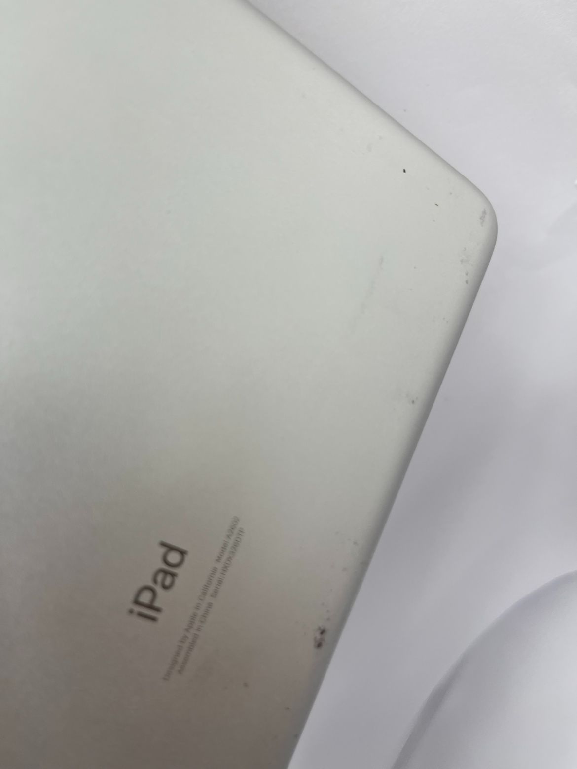 iPad 第9世代 64GB シルバー 訳アリ - メルカリ