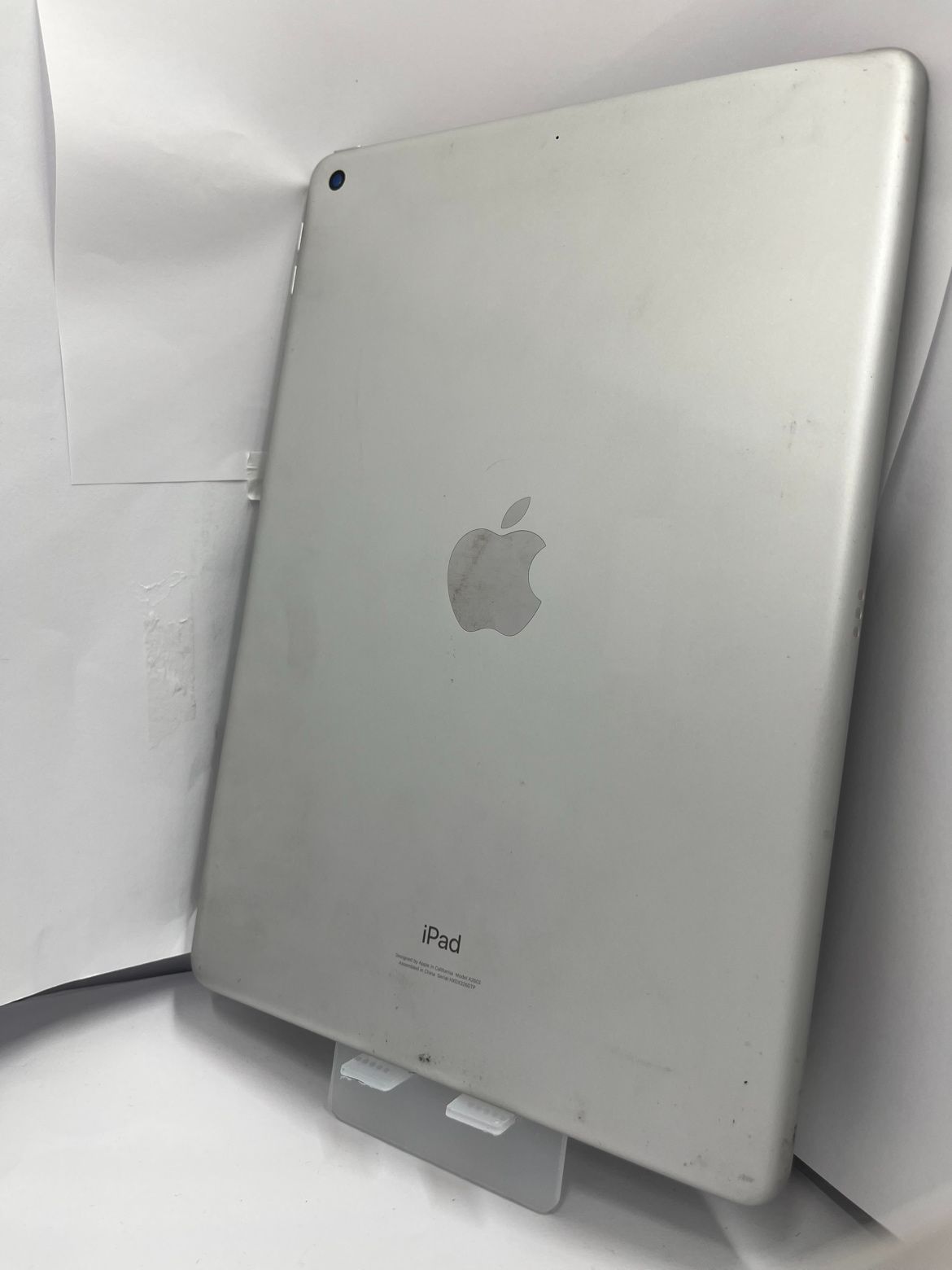 iPad 第9世代 64GB シルバー 訳アリ - メルカリ