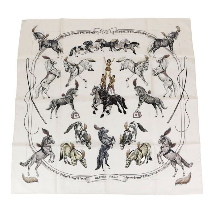 エルメス HERMES スカーフ カレ 90 シルク100％ EN PISTE / オン・ステージ バンダナ 大判 ショール 馬 馬術競技 星 メンズ レディース ホワイト / グレー 正規品 未使用 展示品 中古 mbz04005